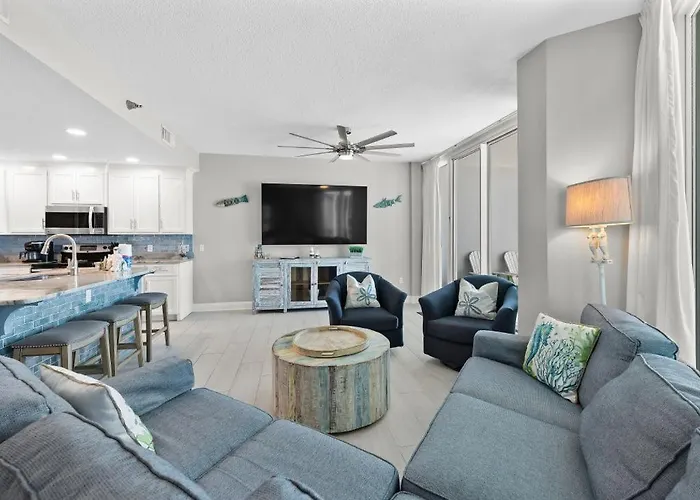 Apartment Lighthouse 515 By Youngs Suncoast